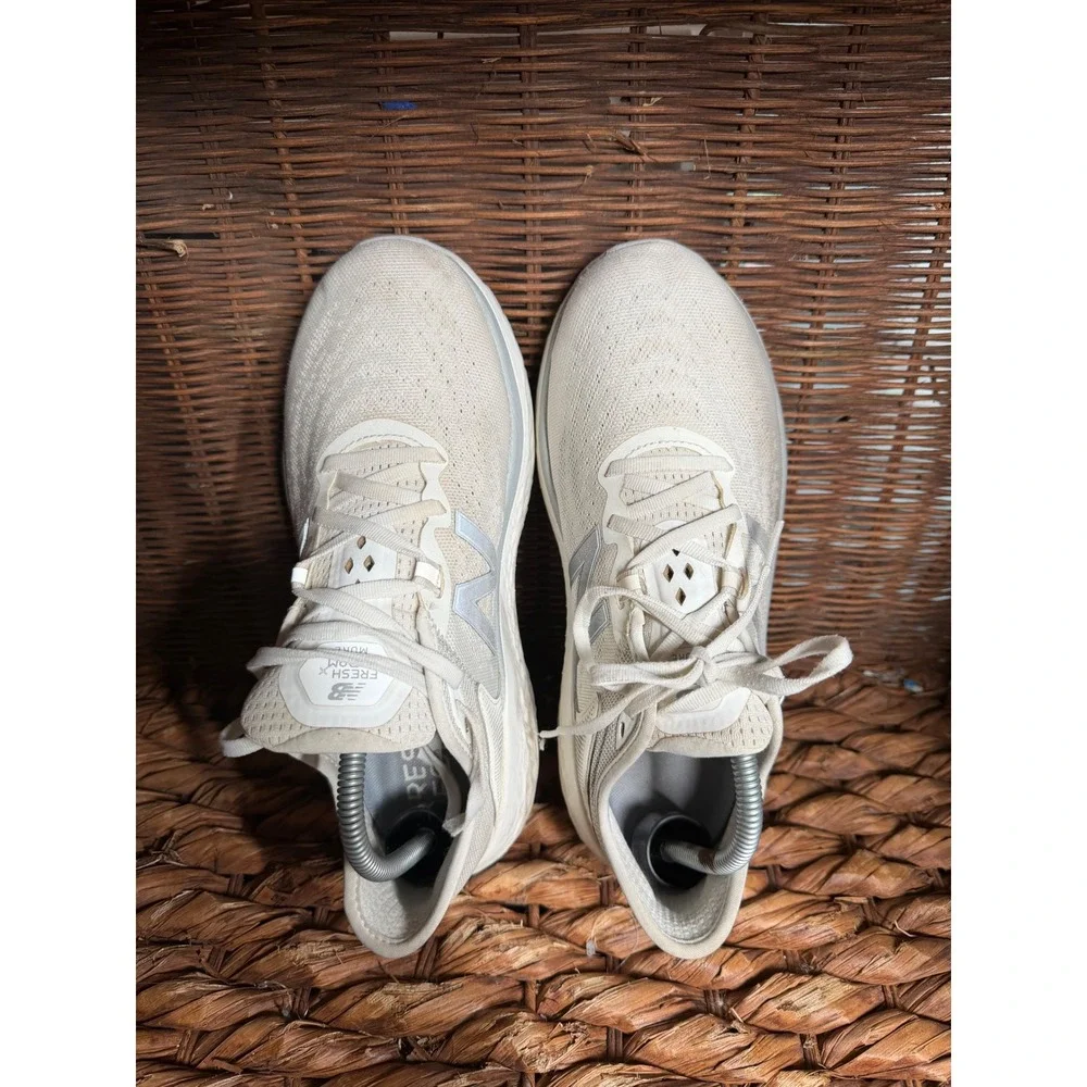 New Balance Fresh Foam More v3 Womens 10 Running Shoes Cream White WMORBK3